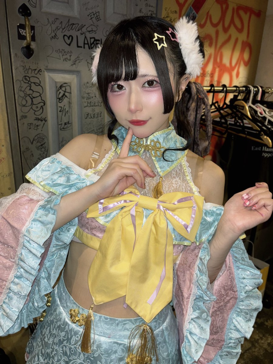 ζ🎀＞ヮ'`)ζ🪄︎︎◝⭐️💫✨