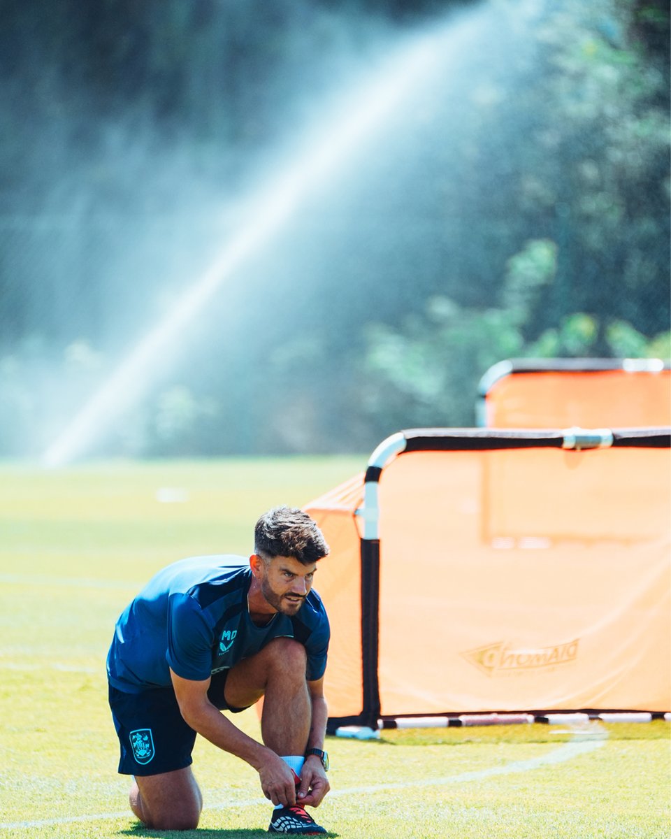 Huddersfield Town tweet media