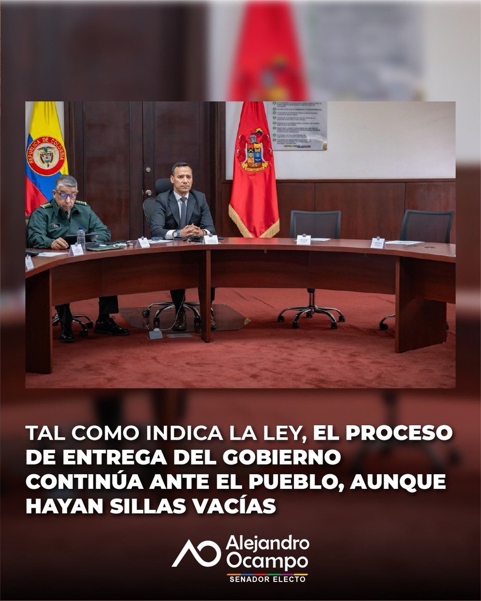 alejoocampog's tweet photo. Guarden esta foto porque es una postal que le recuerda a Colombia porqué la democracia está en peligro. Si no dan la cara para esto, cómo será para el resto. https://t.co/S8oXO8XSK3
