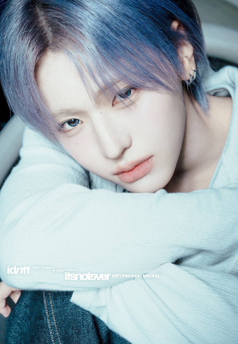 idntt_cosmo's tweet photo. idntt <itsnotover>
Concept Photo Lit Heart ver. - Night

id9 leecheongmyeong

2026.07.13 6PM KST

Pre-save
🔗 https://t.co/Cy4pu8H5I0

#idntt #아이덴티티
#unevermet #yesweare #itsnotover
#이청명 #leecheongmyeong https://t.co/Fc2FHdrJ1m