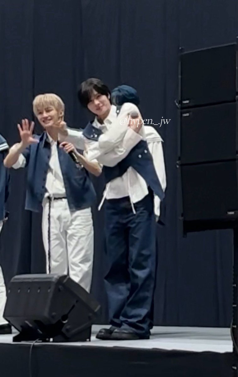 hypenjw's tweet photo. ₊⁺☆₊⁺260705☆*
TWS初のオフイベ💙💙
個サで緊張やばかったけど、一緒に並んでた優しくて可愛い42ふたりからのエールをもらってなんとか乗り切れた🎶🎶

ぎょんたんだいすき₍ᐢ. ̫.ᐢ₎♡

#KYUNGMIN #경민 #투아스 #TWS https://t.co/UfyIkyIqC4
