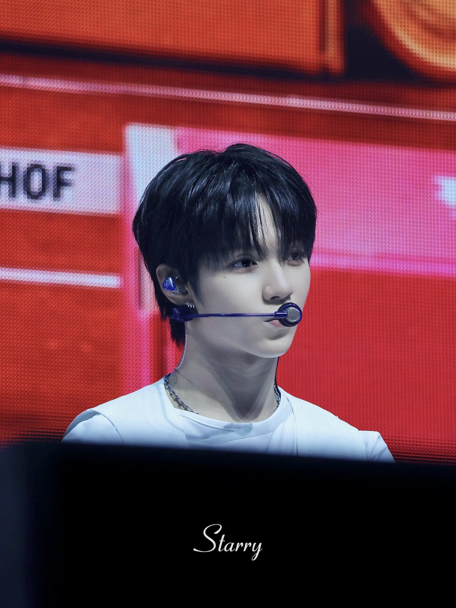 starryence21's tweet photo. 260708 showcase

#AHOF    #아홉    #제이엘 #JL https://t.co/6UuEV7Unvv