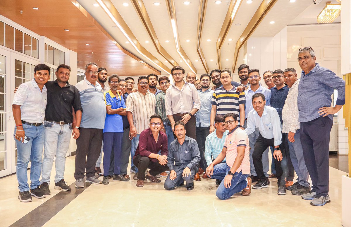 CabCricket's tweet photo. সিএবি সভাপতি সৌরভ গঙ্গোপাধ্যায়ের জন্মদিনে ইডেন গার্ডেন্সে শুভেচ্ছা জ্ঞাপন করলেন সিএবি কর্মীরা

#CAB #DADA https://t.co/JMF2SZftDC