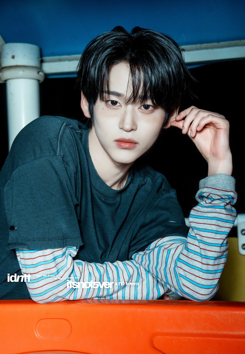idntt_cosmo's tweet photo. idntt <itsnotover>
Concept Photo Lit Heart ver. - Night

id10 towa

2026.07.13 6PM KST

Pre-save
🔗 https://t.co/Cy4pu8HDxy

#idntt #아이덴티티
#unevermet #yesweare #itsnotover
#토와 #towa https://t.co/TZct4k9HyN