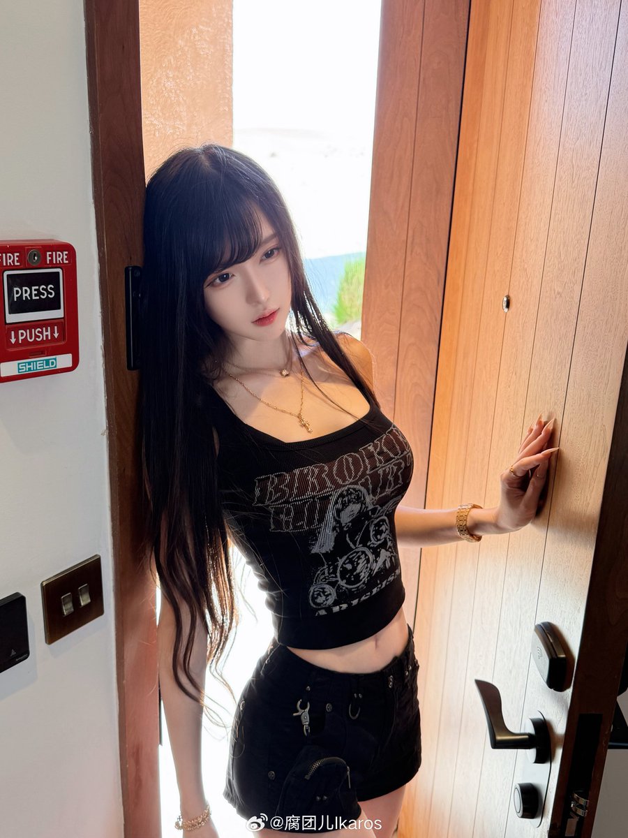 Yangmi_ym's tweet photo. 🏜️🤎 https://t.co/UBYD7ytcHL