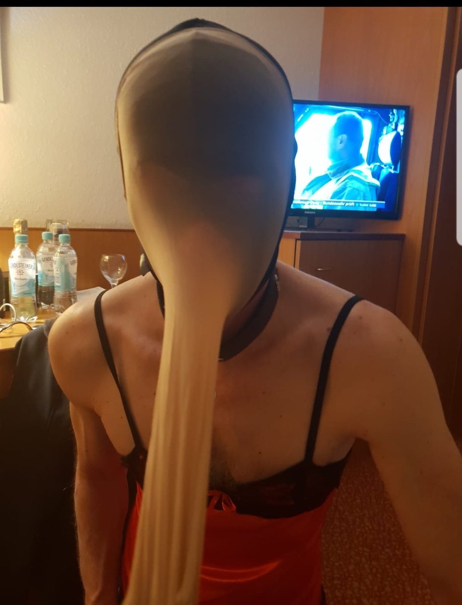 MissSarina4's tweet photo. Atme..... #Nylonlove #Genuss #Nylon #Anbeten #Dienen #Mistress #Fetisch #Toilette #Erniedrigung #Pantolette #Onlineerziehung #Fußfetisch #nylonfetish #Fußverehrung #Feinstrumpfhose #Anbetung #Fetisch #Fetischmahlzeit #Heels #session #Erziehung https://t.co/plMmtUIMYu