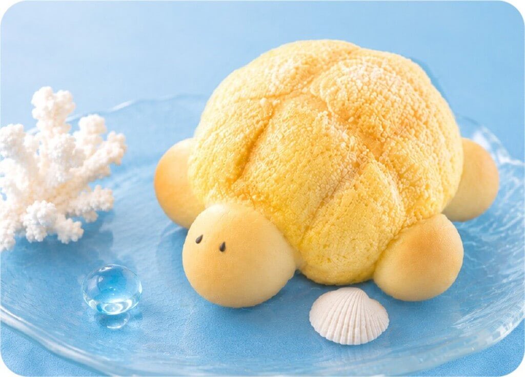 sapporo_list's tweet photo. ペンギンベーカリーで夏休み特別企画『パンのすいぞくかん』が、7月15日(水)より開催！

「のんびりカメさんパン」「渚の貝がらパン」「ペンギンパン」を販売します

⇨https://t.co/o1lEhvc1G8 https://t.co/Cqx4DjgqQ9