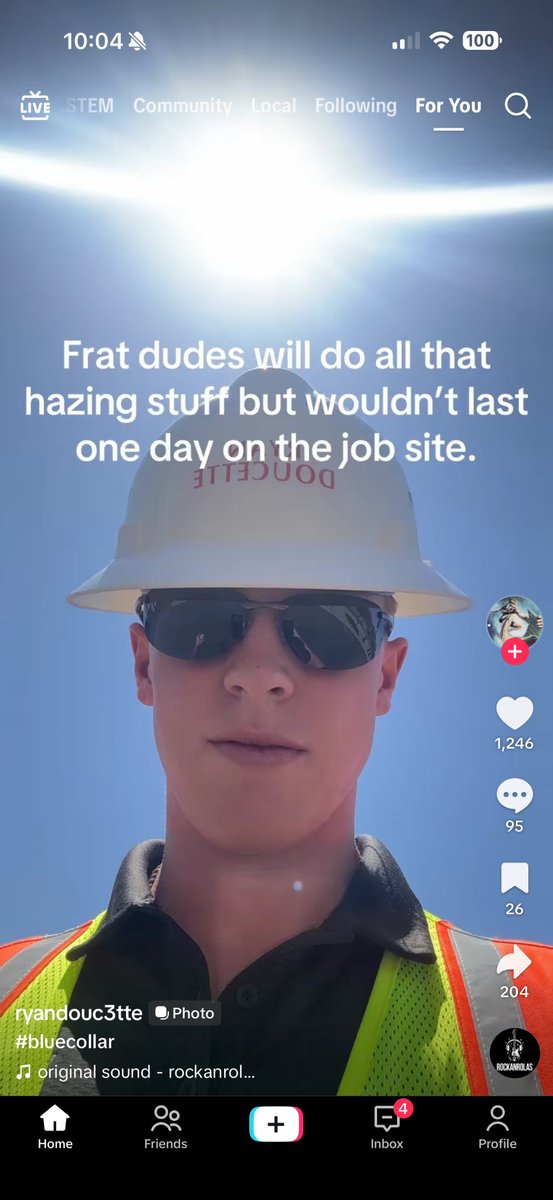 OneArmAbe's tweet photo. #bluecollar #fuckyeah https://t.co/zFxT07yBo8