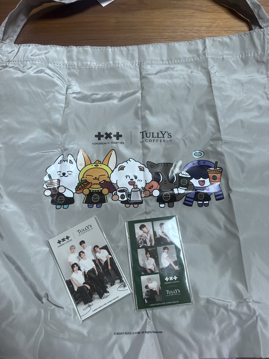 txt_reiny811's tweet photo. マンゴーも美味しかった！
グッズも買えて良かった！
栄ラシック店は日本中で1番なんじゃないかっていう在庫入荷量って店員さんが言ってたよ✨
どうかMOAちゃん皆ぬ行き渡りますように💓

#TXT #TOMORROW_X_TOGETHER
#タリーズコラボ https://t.co/x1Qn19CZOx