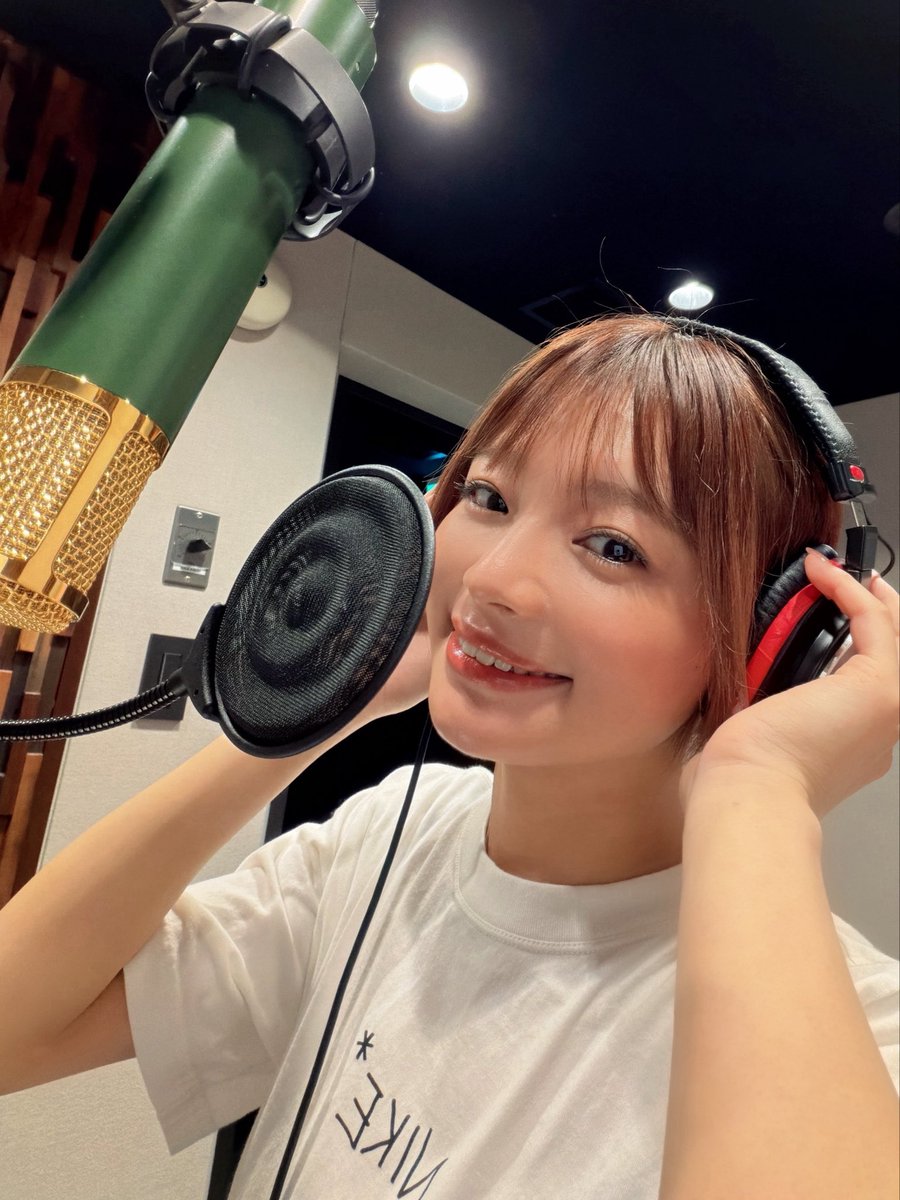 moemoe_K_'s tweet photo. 同じ日に3人でレコーディングでした♪
自己紹介ソングもテーマ曲も『もえむぎあーや』らしさたっぷりで、収録が楽しかった💕
皆さんにお届けできる日が待ち遠しい〜！と思ったらなんと、宣言通り7/20の第20回で披露できます！！！！！
お楽しみに✨✨
#もえむぎあーや #音泉 https://t.co/KiJY3yZAU7