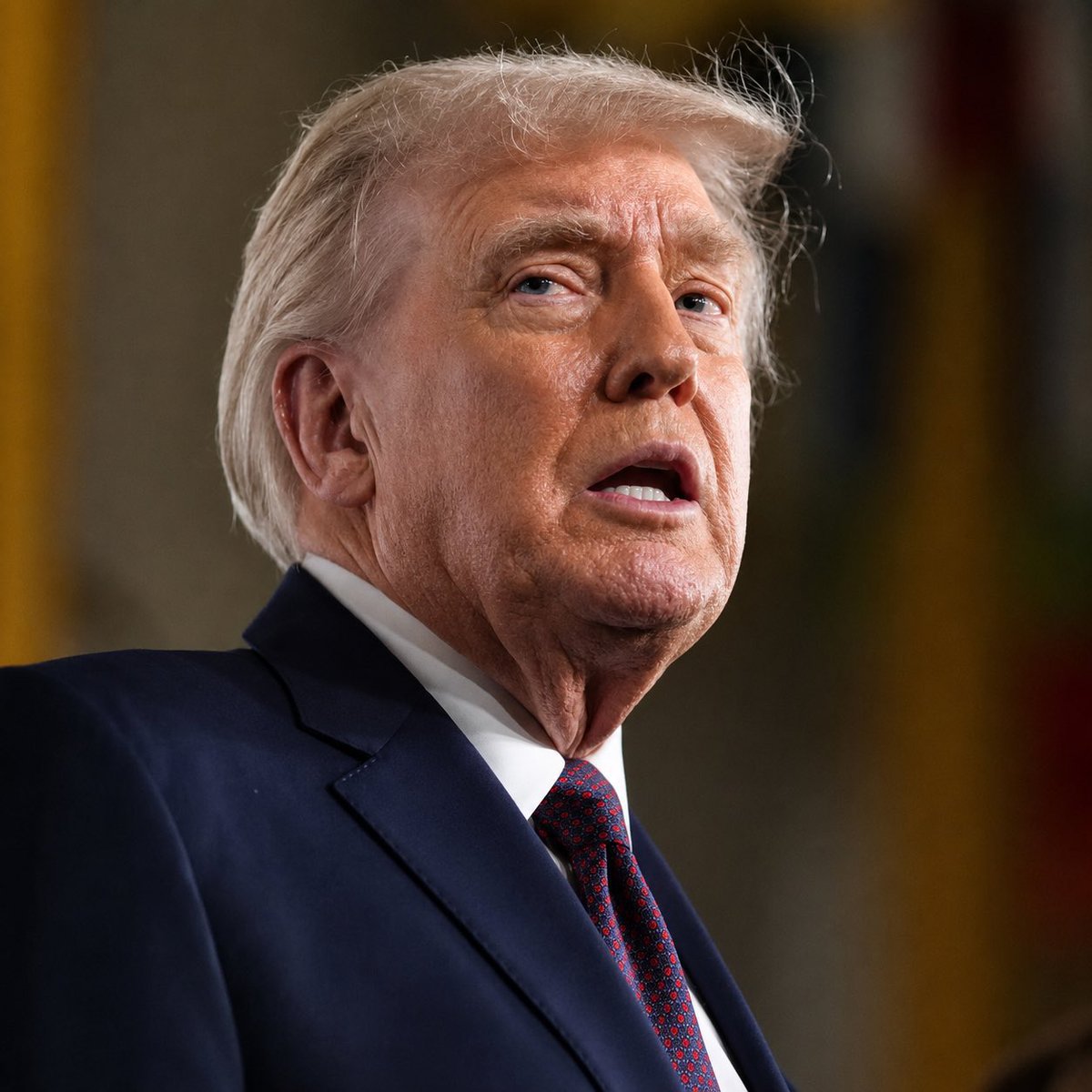 Trump'tan İran'a Sert Müdahale Tehdidi: "Çok Sert Vuracağız"