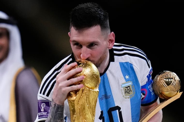 demainkillerbos's tweet photo. Ronaldo fans are going through a lot of pain so they won't to use any slightest agenda against Messi that " the 2022 world cup was rigged" and apparently, they are also saying the Copa America was rigged too...If we are going by the same logic, how about Ronaldo's 5 UCL? The euro 2016? The Uefa nations league?

You want to tell me he got away with these achievements fairly. No one is saying you shouldn't fantasies about your idol but when the fantasy is too much that is when you become delusional. 

Hating on Messi wouldn't take anything away from him. He became who he is by his hardwork and God given talent and is it his fault that God gave him talent?  If you think your idol also have talent he should use his talent; He should prove himself and stop paying the media to go after Messi's earned hardwork, this is simple!. Calling Messi fraud or thief wouldn't change his name; he is still Messi!
