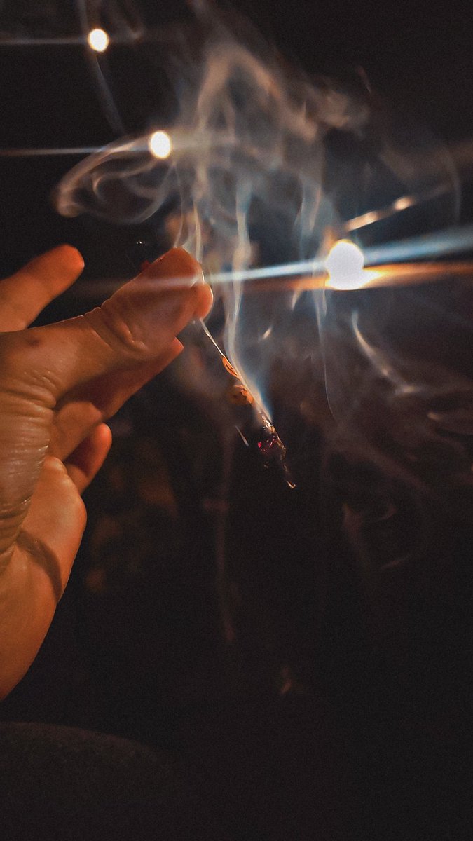Im_Awkward_tm's tweet photo. Smokies with @LegionOfLambeth https://t.co/QZEDvG1kFt