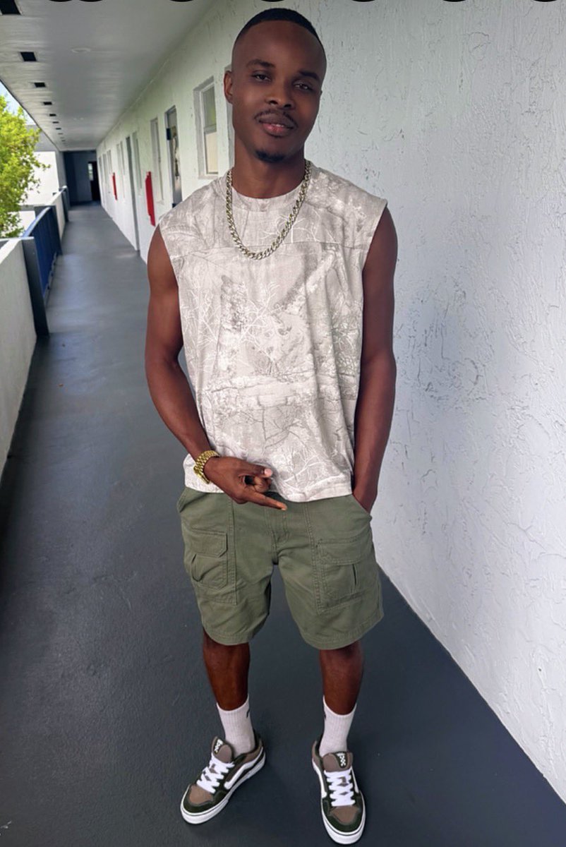 Stiven32midy's tweet photo. Lè nou pa pami grapyay ak kokorat anko lanite chwazi anfavè nou. Se sak fè nap grandi epi siksè ap ba nou akolad sou tout fòm. Yap yenyenyen nap fè money every single day. 🔥🔥🔥🔥

Thanks God for the blessings 🫂👏🏿✍️ https://t.co/2hKbLU1RgE