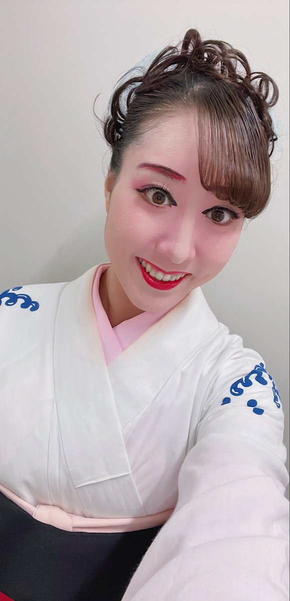 arai67131's tweet photo. マツケンサンバコンサート博多座, 「ＪＡバンク徳島年金受給者のつどい」
4日間終了致しました.ᐟ.ᐟ🎀*॰見に来て下さった方々ありがとうございました🙏🏻💞
また、次回に向けて頑張ります.ᐟ.ᐟ⭐️ https://t.co/ierFzHKdoS