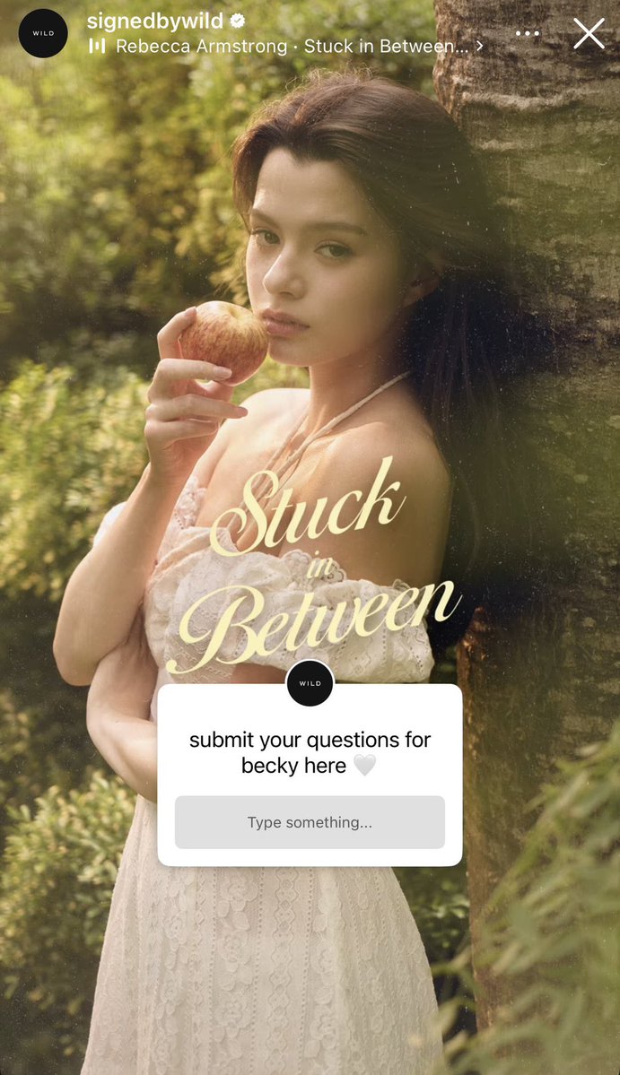 conexao_fb's tweet photo. 📣 Amanhã a Becky fará uma live para dar as boas-vindas ao seu 2º single!

A transmissão será no YouTube e TikTok da WILD, às 23h30 (horário da Tailândia – BKK).

🇧🇷 Horário de Brasília: 13h30 

🧚🏻‍♂️🪽 FB’s, vocês já podem deixar suas perguntas sobre “Stuck in Between” na caixinha de perguntas do Instagram da WILD!

#StuckInBetweenRebeccaArmstrong
#beckysangels #BeckyArmstrong