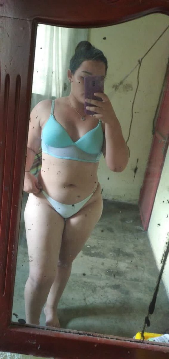 imjustcano_'s tweet photo. Morrita gordibuena se pone cachonda por mensaje y me manda fotos y videos enseñándome su rico culo gordo 🥴❤️‍🔥 https://t.co/Pl464uCt3M