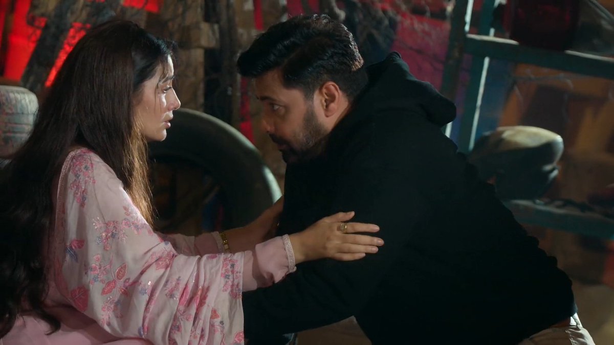 Itswarnali's tweet photo. "jab tak tumhara saath mere pass haina, mujhe kuch nehi hoga!" 😭❤️‍🩹✨

#ApRakshi #TumDenaSaathMera #SritiJha https://t.co/NaNjvoyXFM