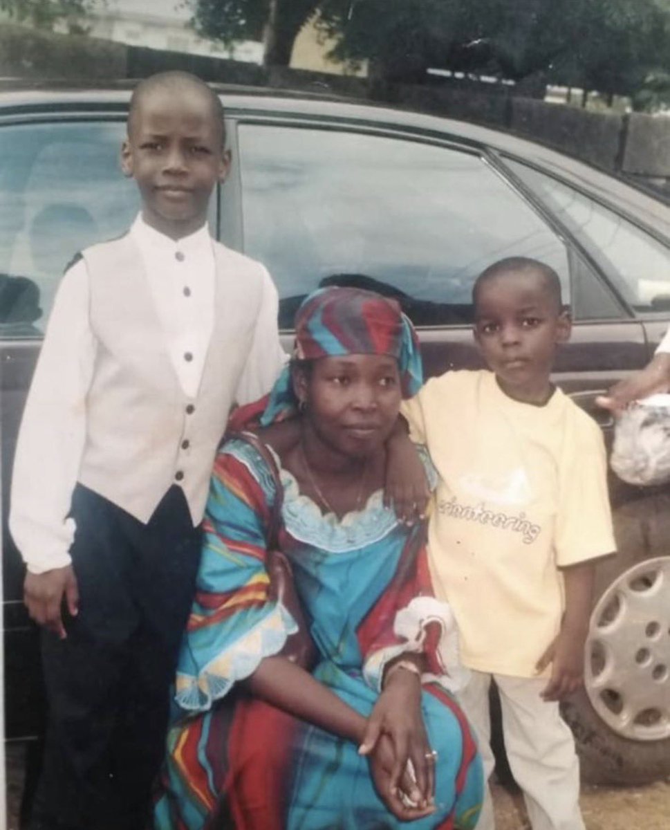 qadegbola's tweet photo. Held our hands at every step!

From holding our hands as little children to watching us stand as members of the legal profession what a beautiful journey Allah has written for our family. Mum, every sacrifice you made, every prayer you whispered, https://t.co/gif31kLDsd