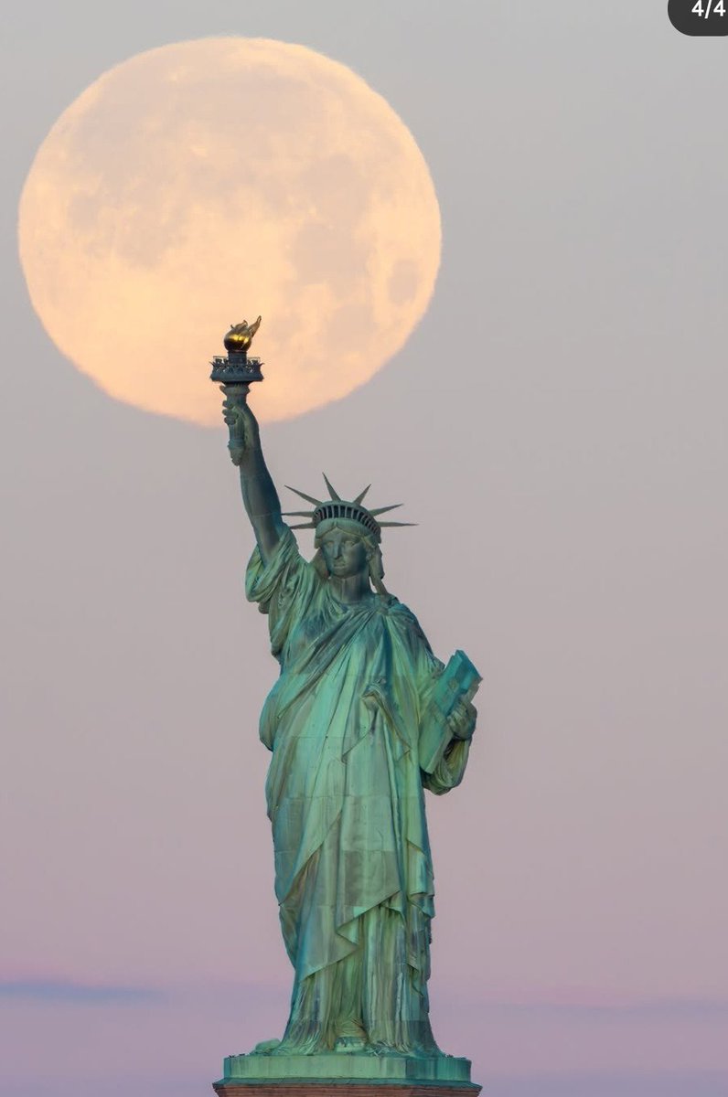 cestlavie9090's tweet photo. Lmao Hobi as statue of liberty 😂 https://t.co/ewQVjqd00X