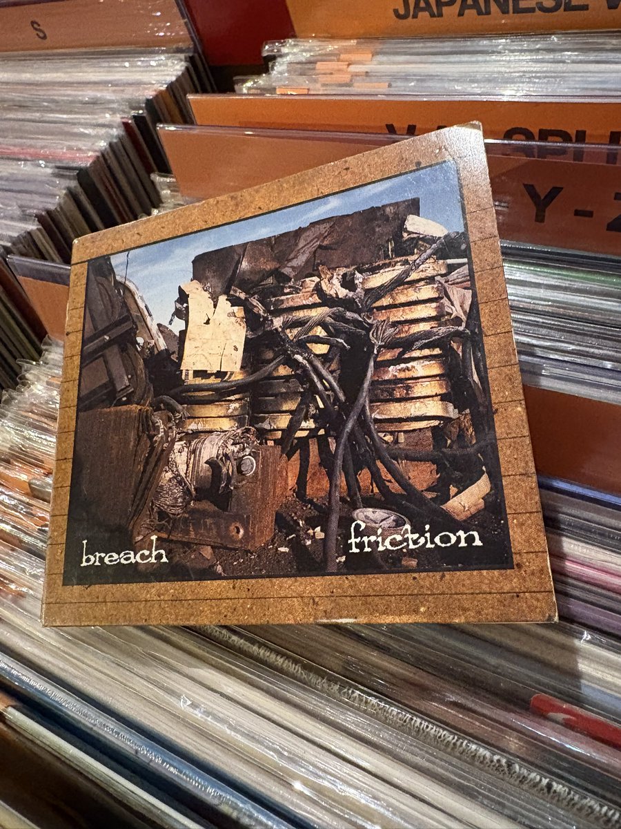 RETRIBUTION178's tweet photo. SWEDISH 90's HARDCOREバンドBREACHによるレアな1stアルバムの良品中古盤💿 95年といえばEARTH CRISISのDestroy The Machinesですがこの作品はまさにVictory Recへの回答と囁かれたHEAVYでTRIBALそしてCHUGA CHUGAリフを多数含んだ傑作❄️ REFUSED, SNAPCASE好きにも🔻 https://t.co/9CCVFbgFJM https://t.co/3RlSeKhl7g