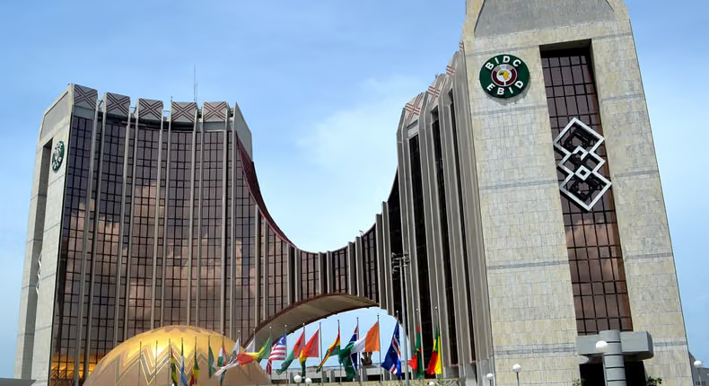poaenglish's tweet photo. Huge move by #ECOWAS #EBID...!
The ECOWAS Bank for Investment and Development plans to double its assets to $4.4B over the next 5 years to help close West Africa’s massive $36B annual infrastructure financing gap.
#PulseofAfrica #WestAfrica #POA https://t.co/fY8LbfniPQ