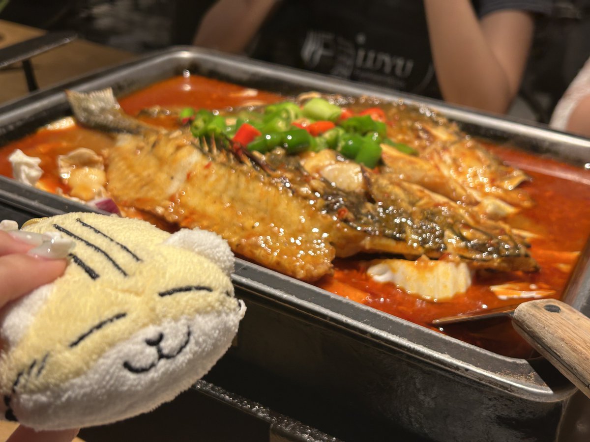 luvkizu's tweet photo. 칭다오가면꼭먹어야되는거3개만추리자면..
루위(ㄹㅇ부동의1위한국이랑비교도안됨),무예슬거양꼬치(ㅈㄴ두툼하고맛있다),야시장꿔바둥이 https://t.co/DACcNCRdKl