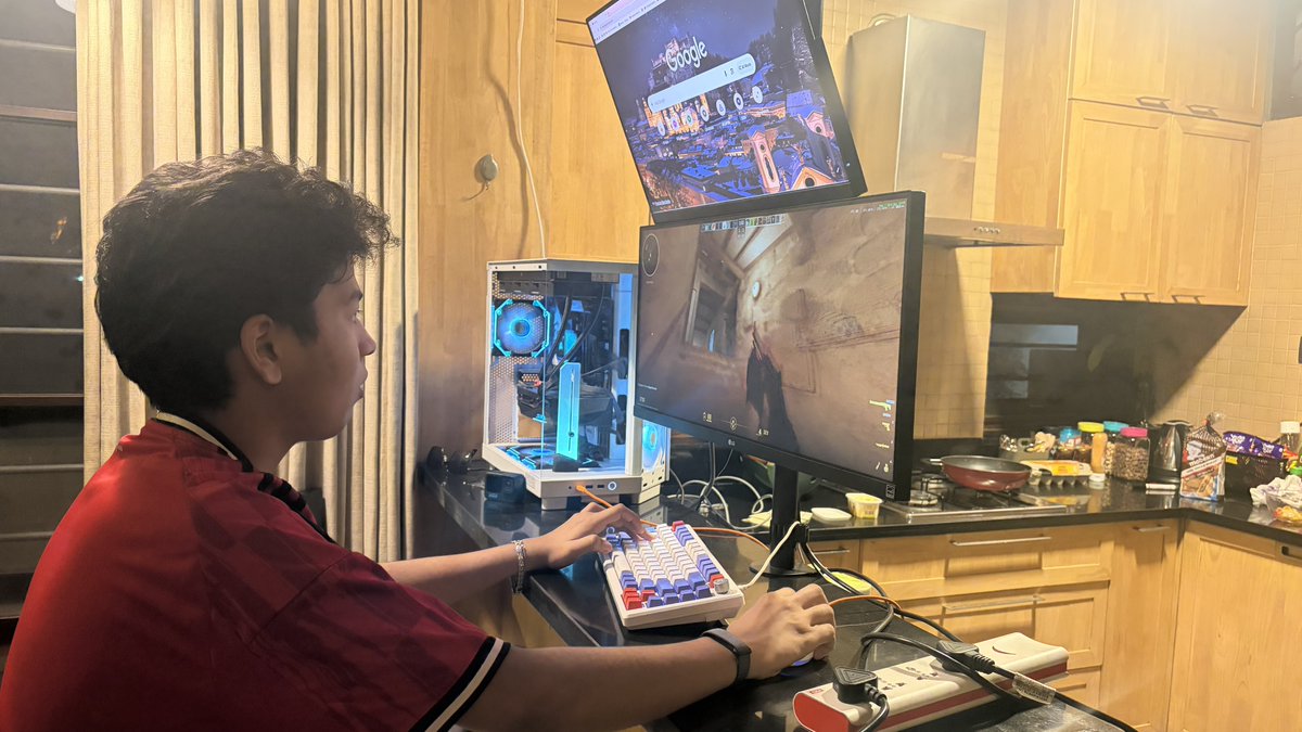 apoorav_vyas's tweet photo. The other day in Bangalore, I dropped by @forgeresidency 

Probably one of the most cracked hacker houses I’ve seen in India.

The aesthetics are on point and  the house has peak SF vibes. But more importantly, everyone is locked in. People shipping all day, gaming/watching FIFA for an hour, then getting right back to building.

That’s the part most people miss. A hacker house isn’t about renting a nice villa. It’s about creating an environment where momentum becomes contagious.

Massive respect to @ad1ceo and the team for pulling it off.

Can’t wait to be back for Demo Day and seeing all the crazy content around this cohort.

Wishing all the cracked founders there the best 🙌