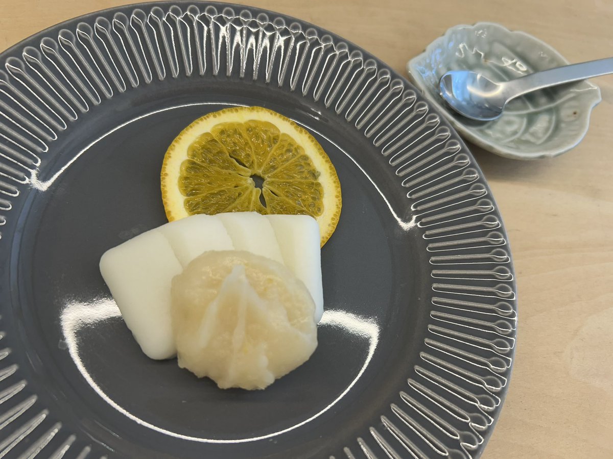 ycc_hf's tweet photo. 七夕🎋にちらし寿司を食べる風習を昨日初めて知って『つばめのごはんや』さんでおいしく頂きました

天の川や星を表現していたり、縁起の良い食材が入ってたり、夏バテ予防にぴったりのメニューなんだそうです☺️

インクルーシブカフェつばめのごはんや、ぜひご来店下さいね

https://t.co/SIhtTbfAOO https://t.co/DbPuOevJLv