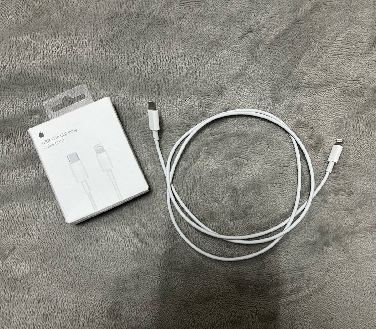 m0mui3's tweet photo. ส่งต่อสายชาร์จไอโฟน Lightning  450 รส อันนี้พี่ฝากขายค้าบเหมือนซื้อมาผิดจะเอาไทป์ c 😂😂

#ส่งต่อสายชาร์จไอโฟน #สายชาร์จไอโฟน #สายชาร์จiphone #ส่งต่อไอโฟน #ส่งต่อไอแพด #ส่งต่อ #ส่งต่อสายชาร์จ #ขายไอโฟน #ไอแพดมือสอง #ไอโฟนมือสอง https://t.co/Tsupxscsk7