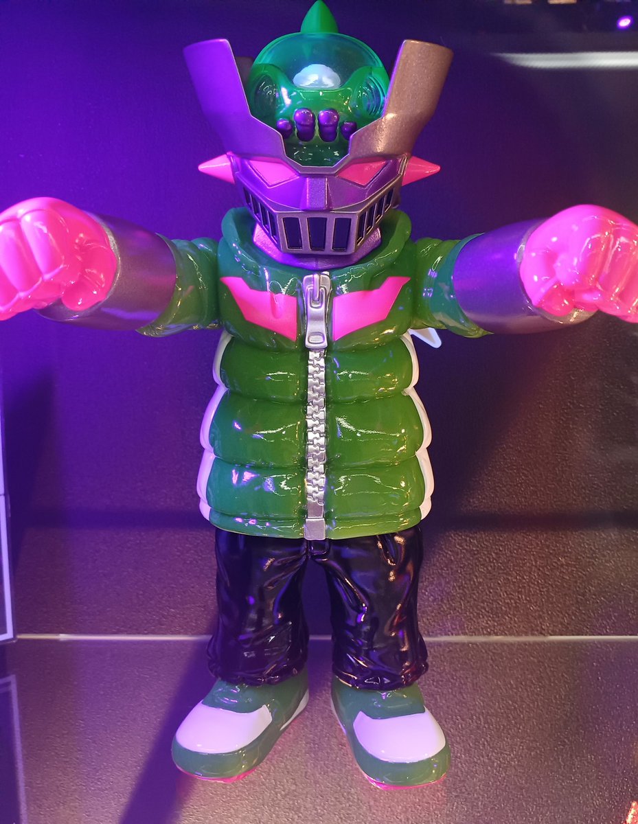 GaryuSnow's tweet photo. 拝見🎵
スタンダードカラーマジンガーZオイド✨
素敵だな！
#gyaromi 
#deviltoys
#墓場の画廊 https://t.co/uONuVSr7Kg