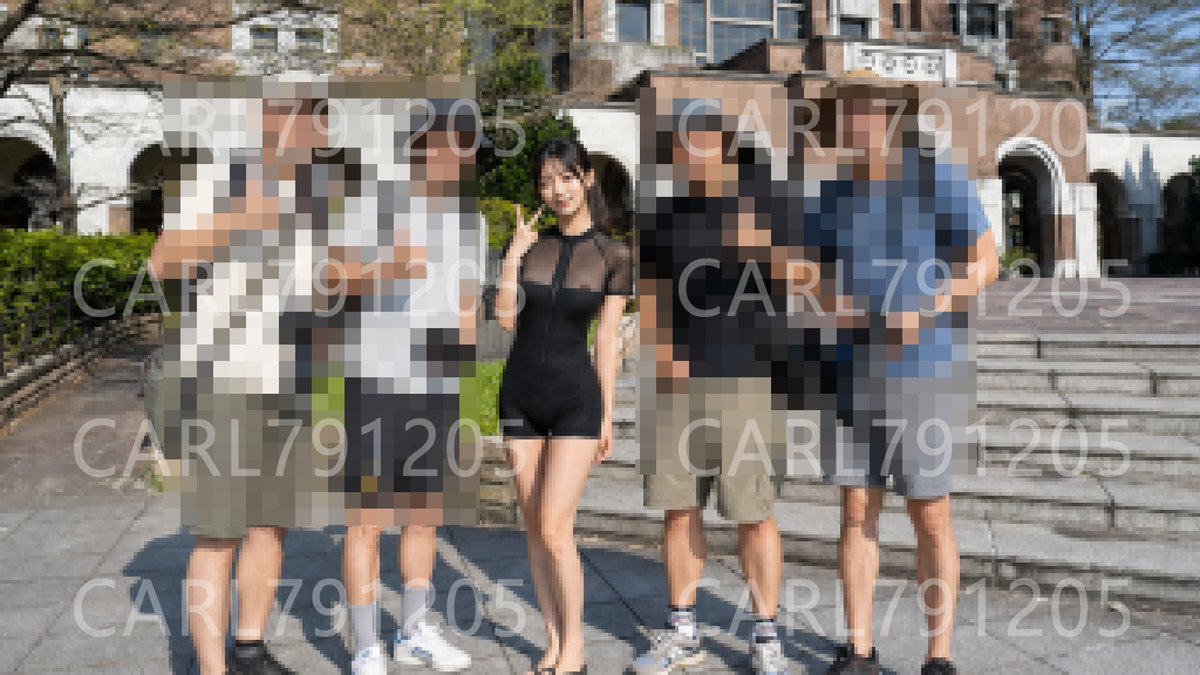 carl791205's tweet photo. 這是一個不小心把時裝外拍變成小MD公開乳首解禁的故事

MD上工沒多久就直接送上高潮了🔥

乳首大放送、公開解禁模式直接開啟！
粉嫩嫩的兩粒就這麼毫無防備地跳出來歡迎～
大家快門按到手指抽筋，替MD默哀3秒

主辦選的這件真的太犯規啦～

買對衣服很重要😈

#走光 #福利時間 #乳首解禁 #攝影人的快樂 https://t.co/QRA5cKOHJj