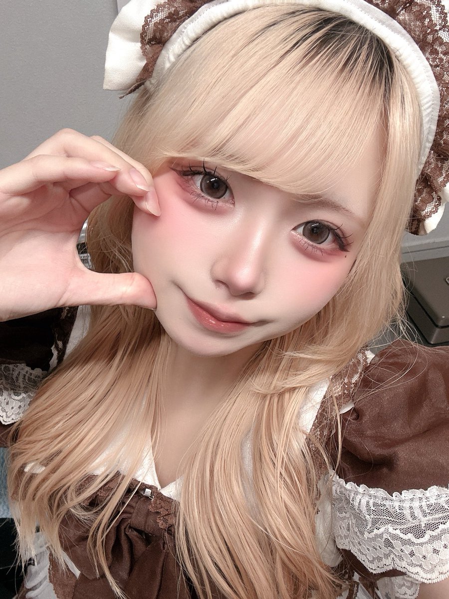 __uchaucha__'s tweet photo. 出勤しました🎀
久しぶりの制服♡

#コンカフェ #京都 #自撮り界隈 #いいね返し https://t.co/p2QcH3gikQ