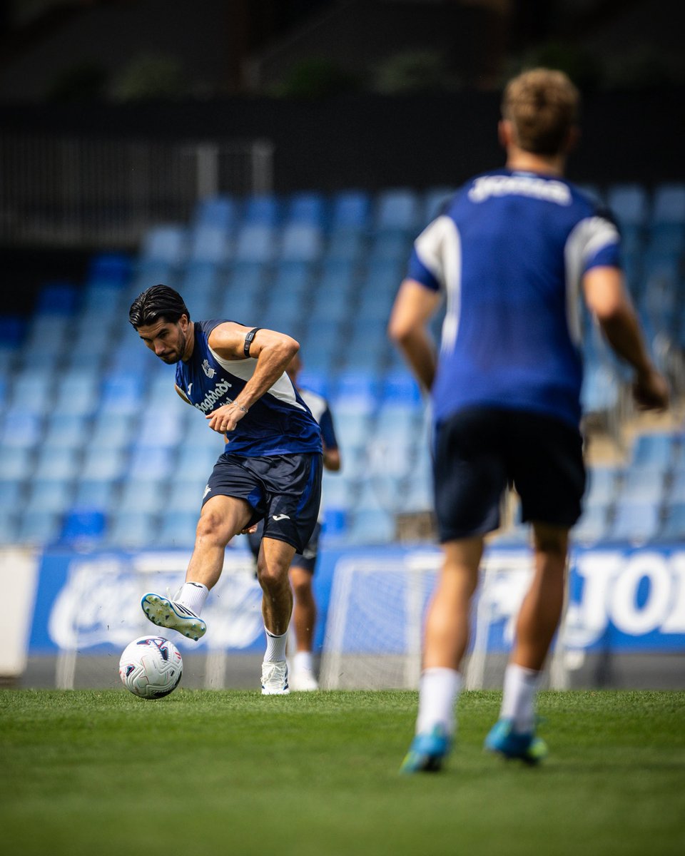 RealSociedad's tweet photo. ⚽️🎯👀 https://t.co/bg8Q7MpIrE