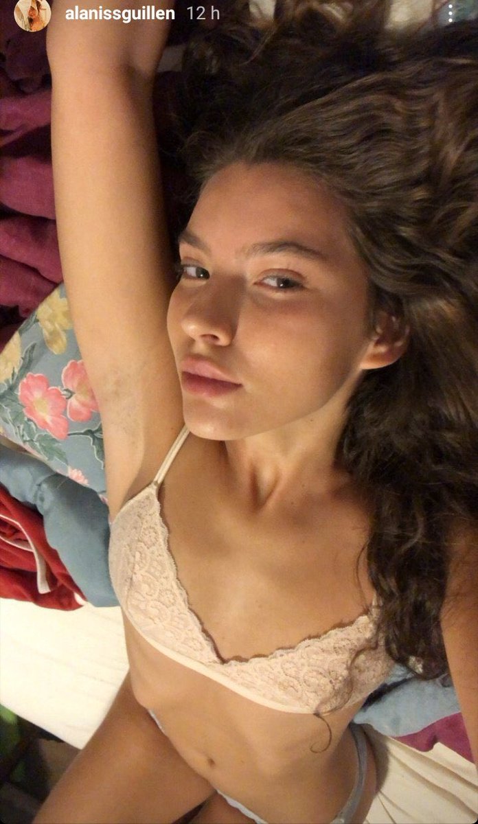 mell201998's tweet photo. Musa das musas. https://t.co/r3pxI3VtTr