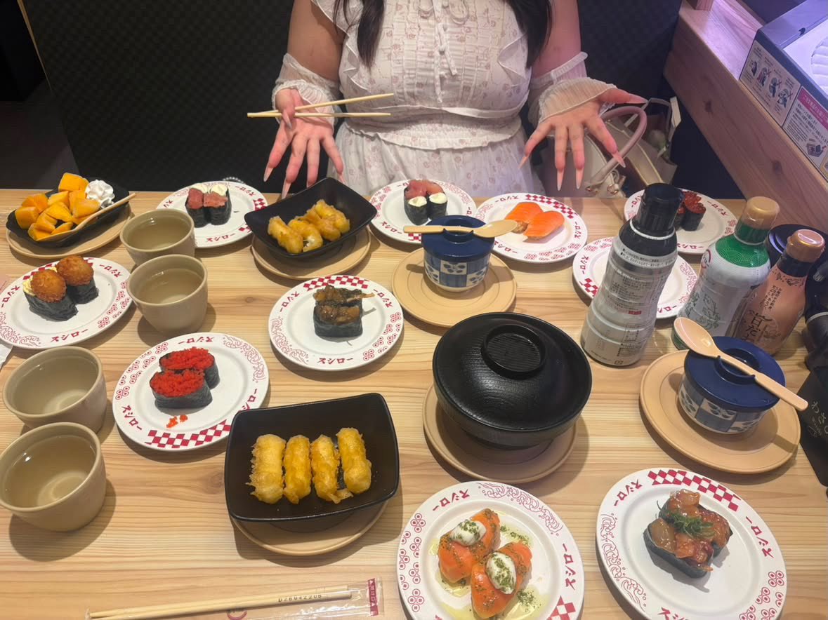 hamham1709's tweet photo. おでぶちゃんだからスシローで死ぬほど食べたよ♡ https://t.co/faISMJ77FV