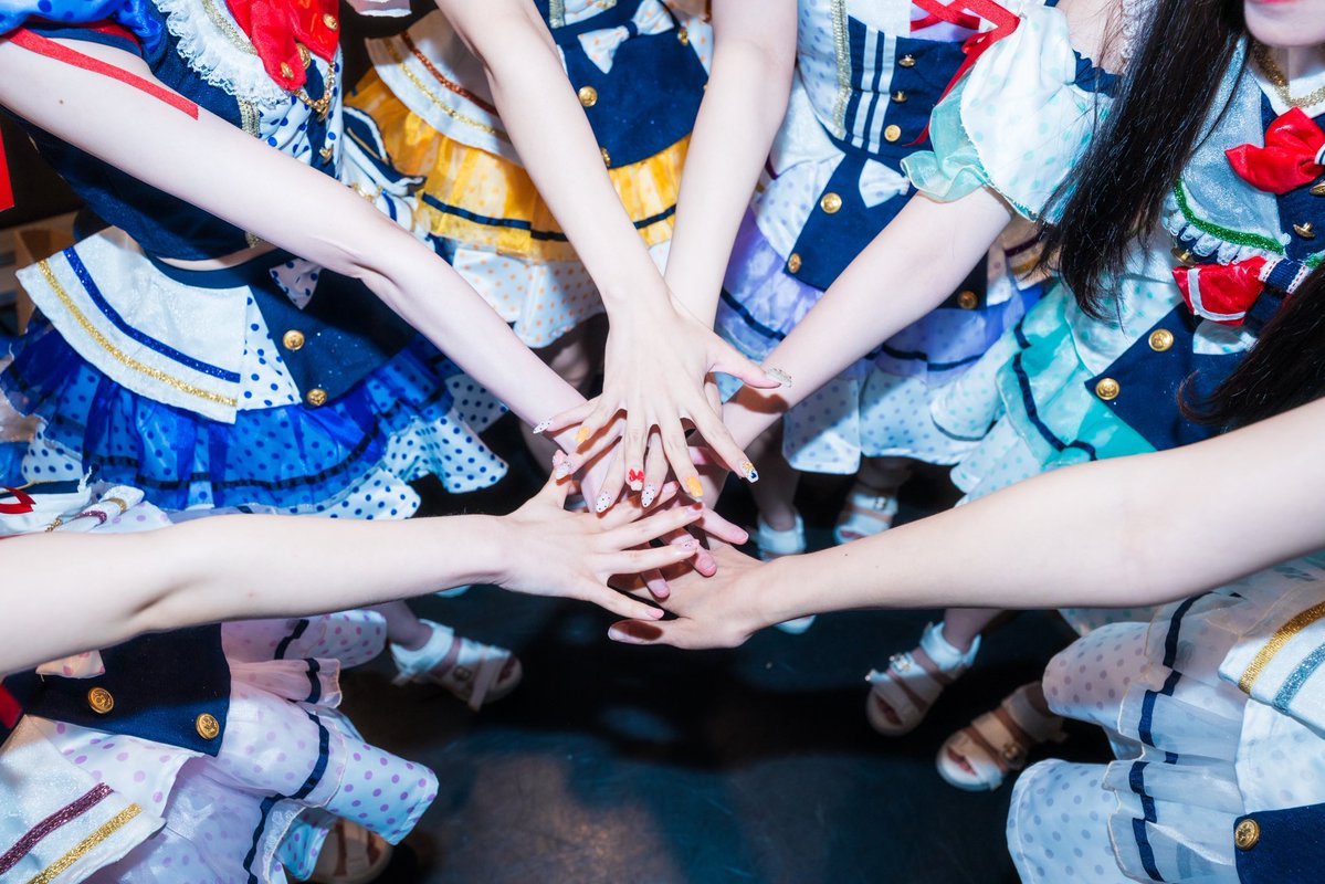 kimikara_info's tweet photo. 【満員御礼】

7/8(水)kimikara（きみから）2nd Season
1stワンマンライブ
「夏を輝かせるのは、いつだって君だ」
@ SHIBUYA DIVE

新体制になってこの6人で迎える初めてのワンマン、ご来場ありがとうございました🌤️

まだまだここからがスタートです💨
きみからの応援よろしくお願いします📣

#きみから