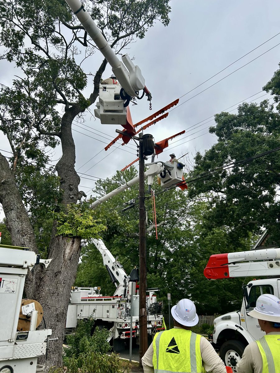 MS_Power's tweet photo. Mississippi Power’s storm team arrived in New Jersey and immediately began working to help with restoration efforts. Crews are continuing to work safely and quickly today to get the lights back on for those northeast communities impacted by the recent severe weather. https://t.co/Z6efv5Y3Qi
