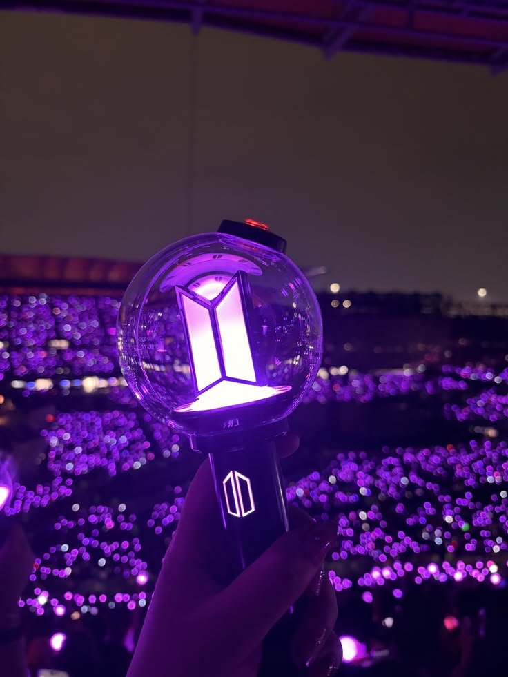_BTS_FAN_BOY_'s tweet photo. Rt &amp; reply!

HAPPY ARMY DAY 
HAPPY BIRTHDAY ARMY 
#HappyBDayARMY
#HappyBirthdayARMY
#Happy13thAnniversaryARMY
#13thARMYDAY
#ARMYturns13Today
#BTSARMY13thBirthday https://t.co/CLTVQ1ZCb0
