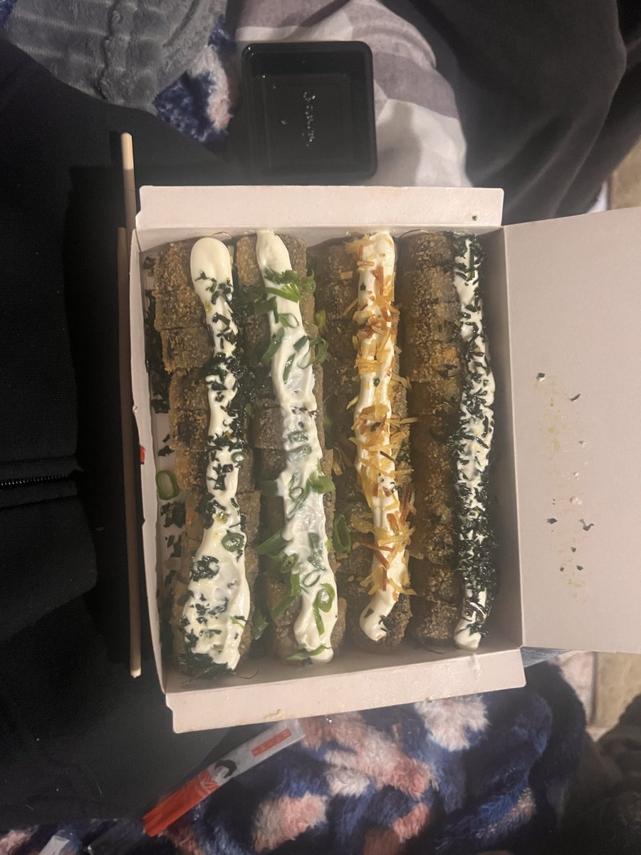JO2TA4H's tweet photo. temaki bucetinha e hot rola https://t.co/aUySqU6Hk1