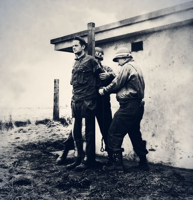 CCrowley100's tweet photo. “We all have to die some time, and it may be better to die fighting for survival, or for a cause, than to live a long but empty and purposeless life.”

— Theodore J. Kaczynski https://t.co/umzsvCJ6Wp