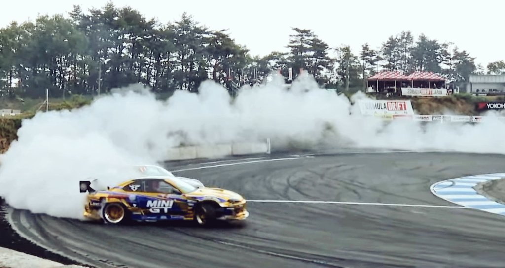 SS23812435's tweet photo. 今日の一枚
エビスでかっこいいドリフトだったユキオ選手その2
#FDJAPAN #faustodriftschool #yokohamatire #kazamaautoservice #MINIGT #LOVCA #ssrwheels https://t.co/L10fnif6bA