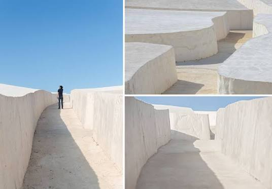 archistar1's tweet photo. Grande Cretto (o Cretto di Burri), 1984-2015
L'opera copre i ruderi di Gibellina Vecchia, la città siciliana distrutta dal terremoto del Belice nel 1968.
Gibellina, Sicilia 🇮🇹 Italia
#landart 
#artista Alberto Burri 
#arteambientale 80.000 mq di cemento bianco https://t.co/gNKpHuq0D9