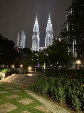 cryptorja's tweet photo. 周末malaysia有00后男生吗🇲🇾
来认识！认识🫦 https://t.co/8012iT2hKP