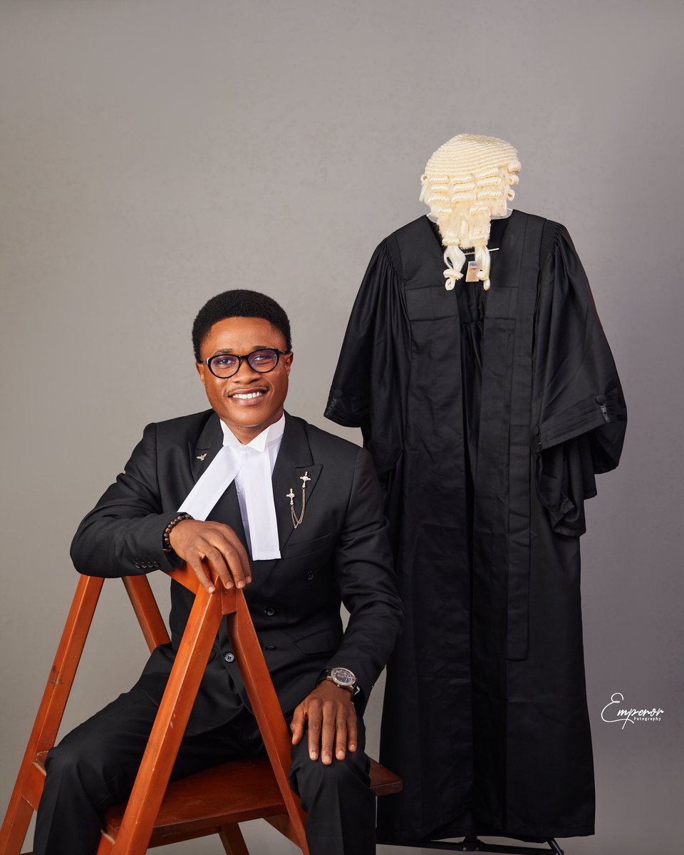 heisIbj's tweet photo. GOD IS THE GREATEST. I saw Him at the center of this all.

J.B. IBIKUNLE, ESQ.

Counsel to the big boys in the Energy, Oil &amp; Gas Industry.

#lawyers #bestfriends #calltobar #growth #7years #brotherhood #newwigs https://t.co/4EHSxg1xh2