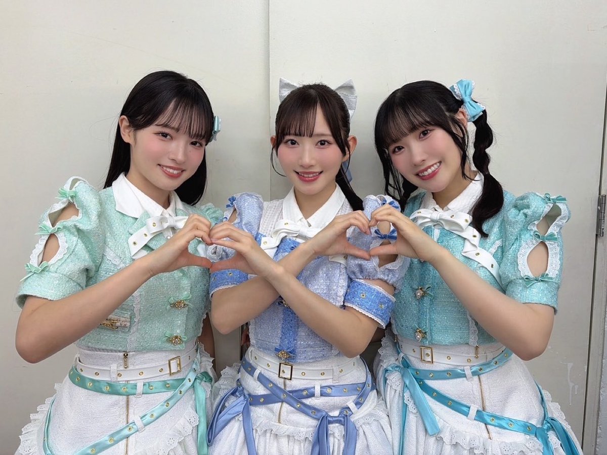 AoyamaNagisa's tweet photo. 『Hyper Glowing！』
本日発売です〜！💫

チームみどりでパシャリ🌱
たくさん聴いてね😚
#lovelive #Liella https://t.co/udZOQvAzs3