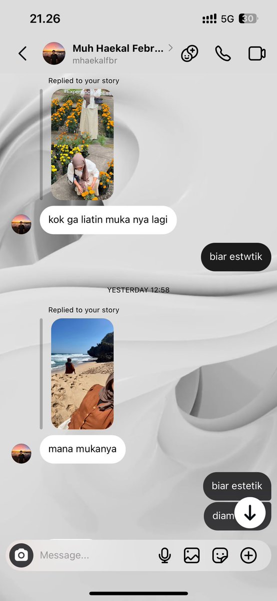 hildaaaaa_'s tweet photo. orang nomer 1 yg marah2 klo aku insekyur mulu https://t.co/cfIk7VAGOb