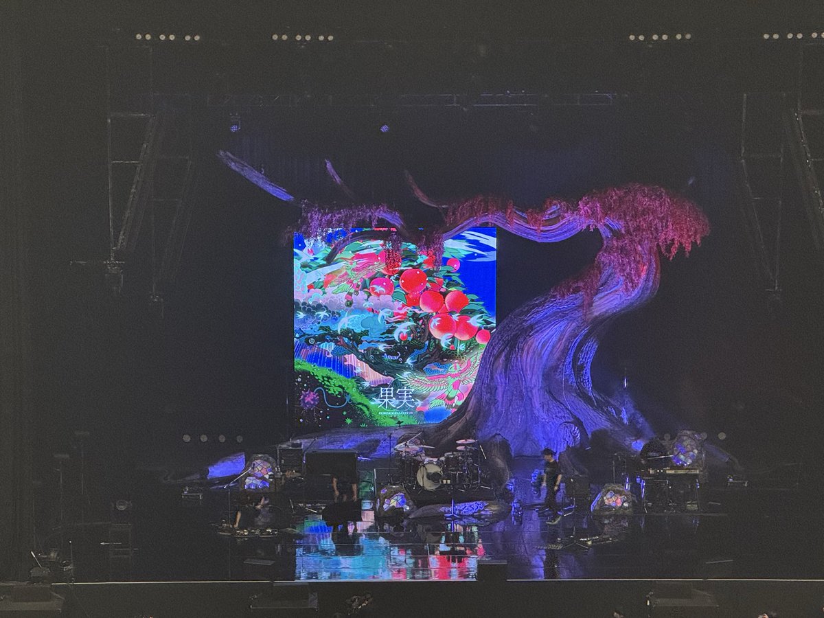 loveup27's tweet photo. やはりポルノグラフィティは最高だ〜〜元気もらえる。ライブも本当に最高！アルバムも楽しみだなあ #水 #ポルノグラフィティ　#果実 https://t.co/cMQ4pGTFqq