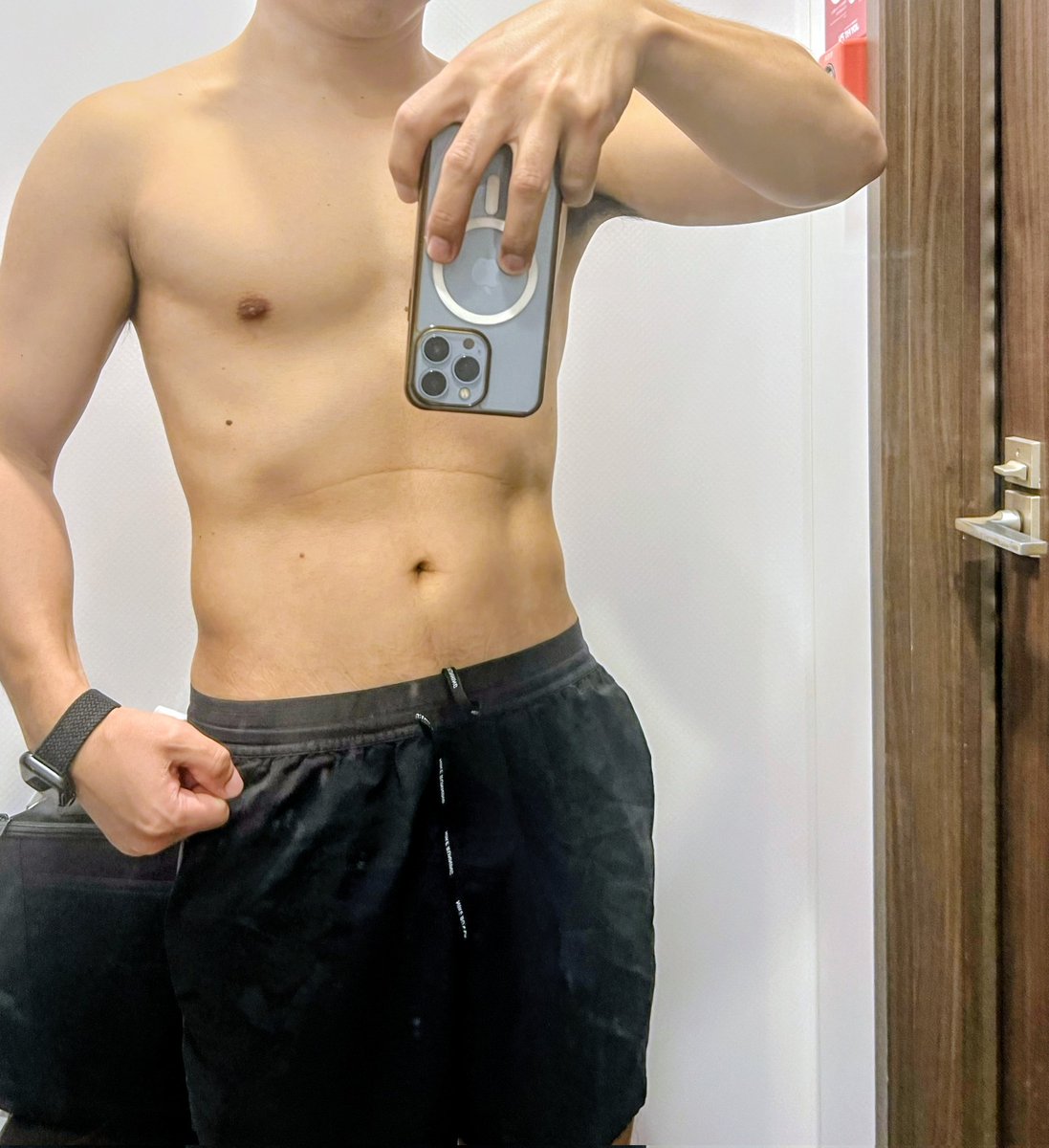 UNIFYFIT's tweet photo. 今日のトレーニング内容！
うーん、細い！笑

#UNIFYFIT　#筋トレログ https://t.co/R02QFXrgMx