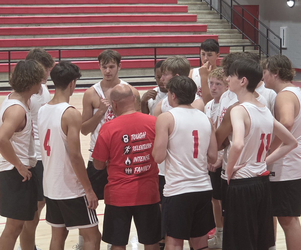 Cooper_Horn2027's tweet photo. Summer league is fun but nothing like school ball team camps. Playing with your boys, wearing your town across your chest with pride. #RDP https://t.co/GiinsqhxF0